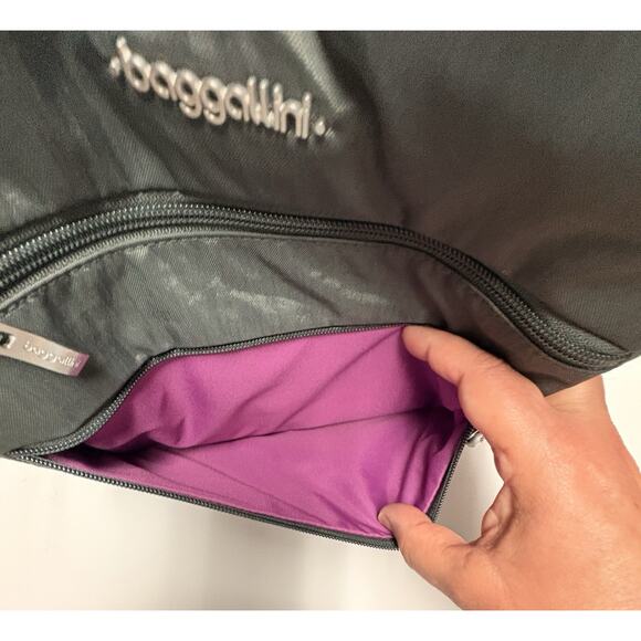 Baggallini Big Zipper Bag RFID Wristlet Black Purple Interior Travel Errands - Picture 8 of 9